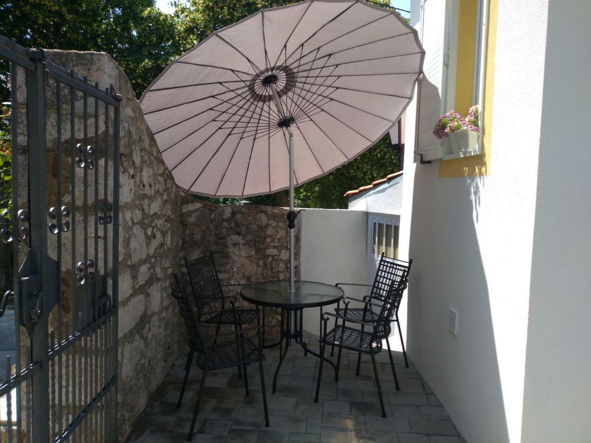 Danijel Apartment Novi Vinodolski Exterior photo